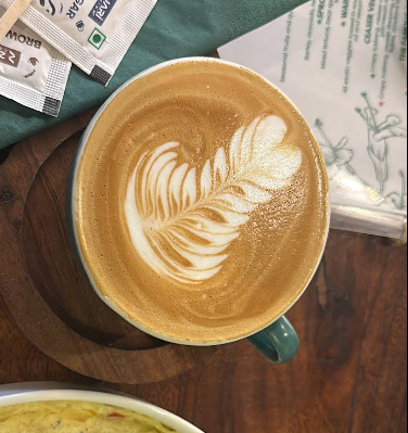 Fern-leaf latte art
